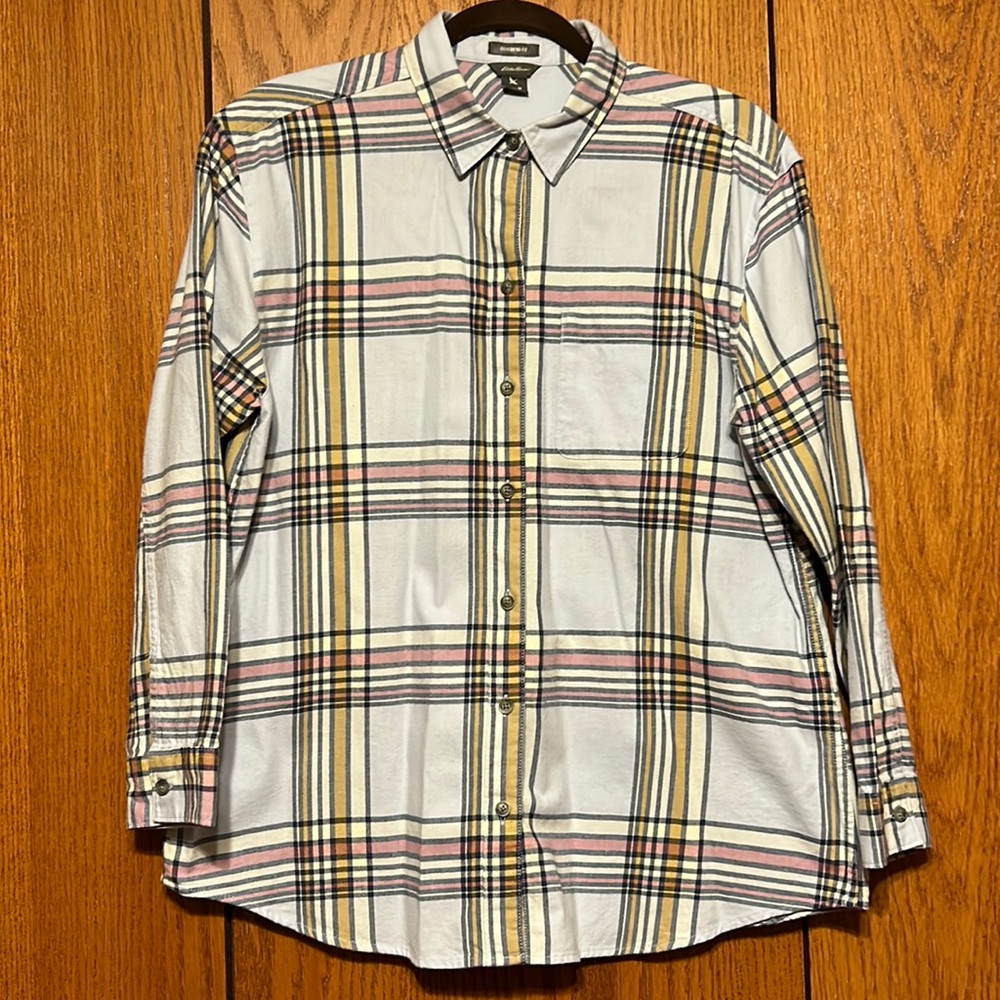 Eddie Bauer Womens Medium Lightweight Flannel Shirt. Light Blue